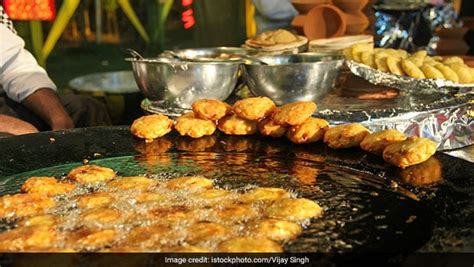 5 North Indian Street Foods That Taste Just As Good When Made At Home ...