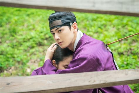 K-Drama Review: "Rookie Historian Goo Hae Ryung" Glides To Endearing ...