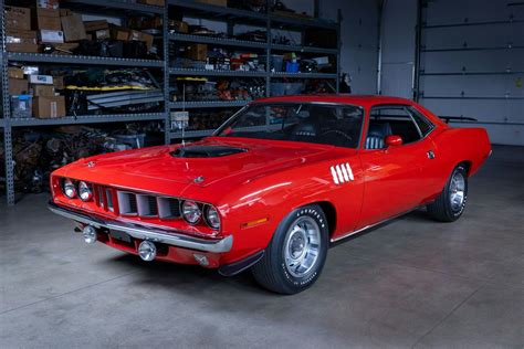 Mopar devotees, take heed: A numbers-matching ’71 Hemi ’Cuda is up for ...