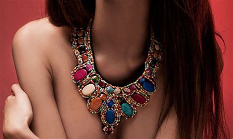 43 Best Statement Necklaces That Create A Unique Big & Bold Impact!