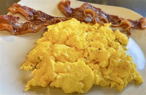 [homemade] Scrambled Eggs & Bacon : r/food