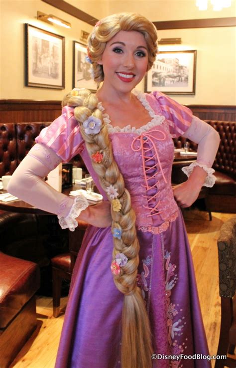 New DFB Video Review: Rapunzel and Ariel Bon Voyage Breakfast in Disney ...