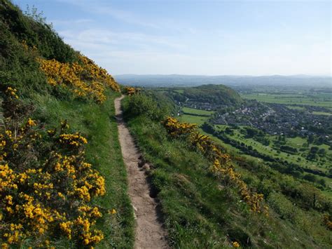 Offa's Dyke Path on Prestatyn Hillside © Tim Heaton cc-by-sa/2.0 :: Geograph Britain and Ireland