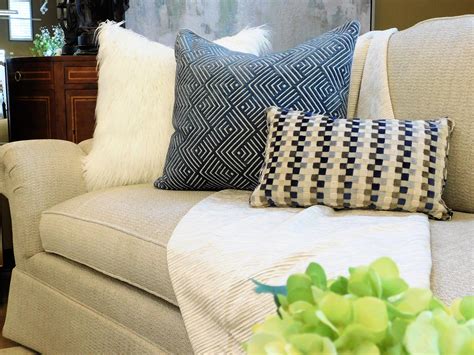 How To Mix And Match Pillows On A Sofa | Baci Living Room