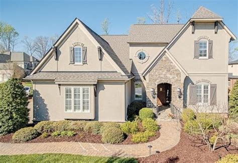 Luxury Homes for Sale in Charlotte NC