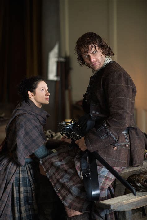 Outlander Season 2 Costumes: Back in Scotland