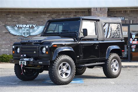 Land Rover Defender 90 - Trinity Motorsports