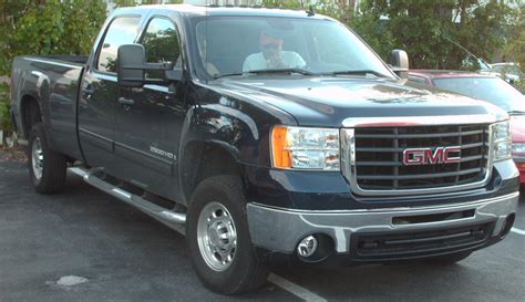 2007 GMC Sierra 2500HD VINs, Configurations, MSRP & Specs - AutoDetective