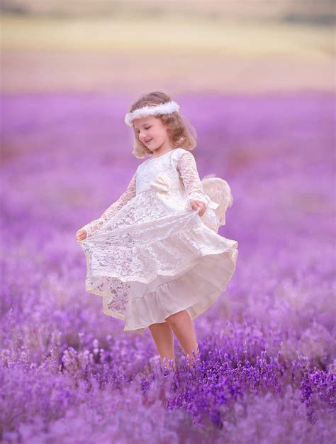 Beautiful Nature Flowers Beautiful Nature Wallpapers For Girls - Beautiful Girl With Flowers In ...