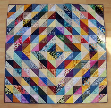 Sew Lovely: Value Quilt - Half Square Triangles