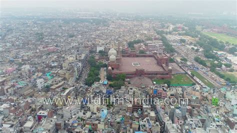 Jama Masjid in Old Delhi - largest mosque in Asia - aerial view - YouTube