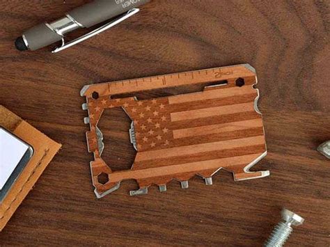 American Flag Stainless Steel Multitool Card with 20 Tools | Gadgetsin