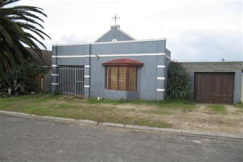 Houses for sale in Eersterivier : Eersterivier Property : Property24 ...