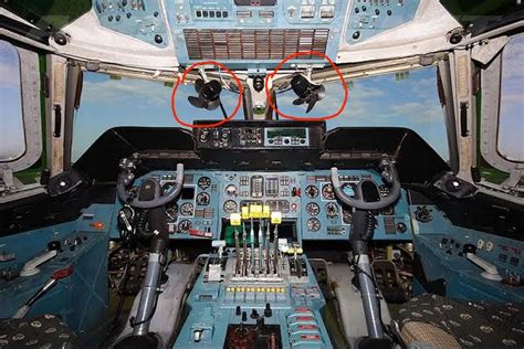 feature identification - Are these two objects in cockpit of Antonov - AN 225 Mriya fans for air ...
