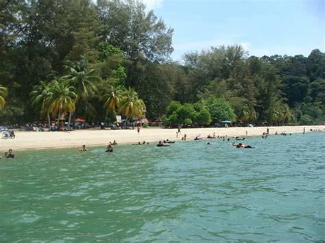 Visit Teluk Batik in A Family Vacation Destination in Lumut, Perak. Perak