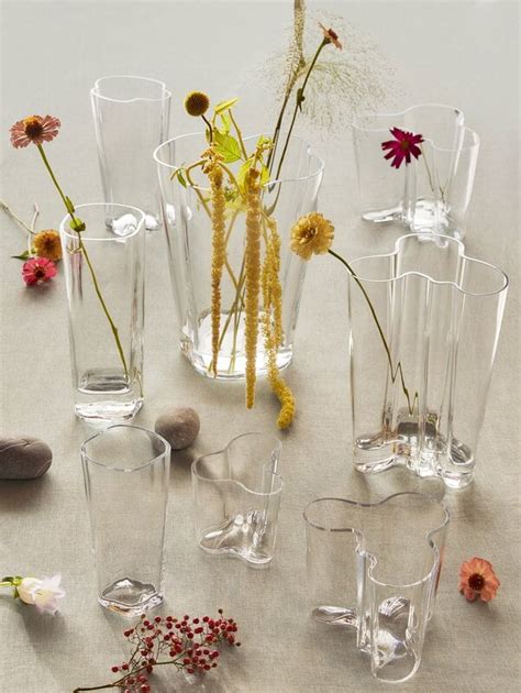 Iittala Aalto Vase, 250 mm, Transparent | Finnish Design Shop