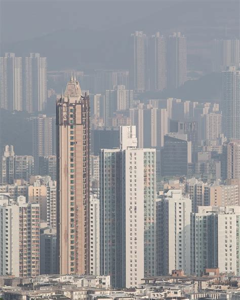 Hong Kong air pollution in photos - Tristan Lavender Photography