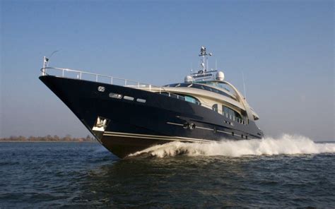 Charter luxury yacht Blue Mamba in the Adriatic — Yacht Charter & Superyacht News