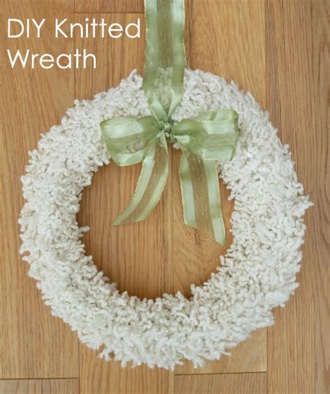 Serendipitous DIY Knitted Wreath Tutorial | Craft me Happy!: Serendipitous DIY Knitted Wreath ...