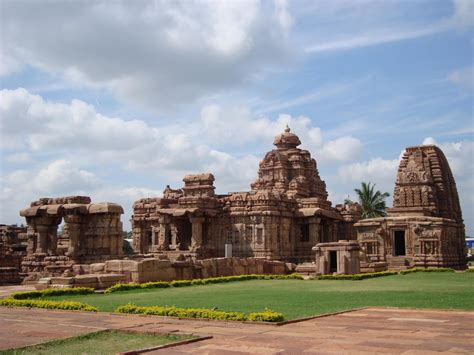 Banashankari Amma Temple - Temples Vibhaga