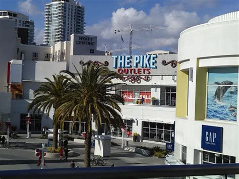 Movie Theater «Cinemark At the Pike», reviews and photos, 99 Pine Ave ...