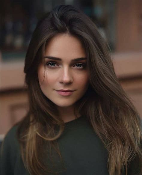 Pin by Parthu on Jessy Hartel | Brown hair blue eyes, Brown hair brown eyes girl, Brown hair ...