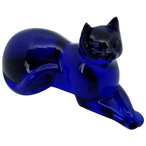 Cobalt Blue Glass "Sitting Pretty" Cat Figurine by Franklin Mint in : Susan StClaire's Upscale ...