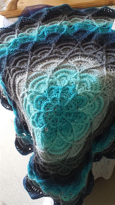 Flower Puddles Ripples Blanket in Blue | Crochet flower blanket, Crochet patterns free blanket ...