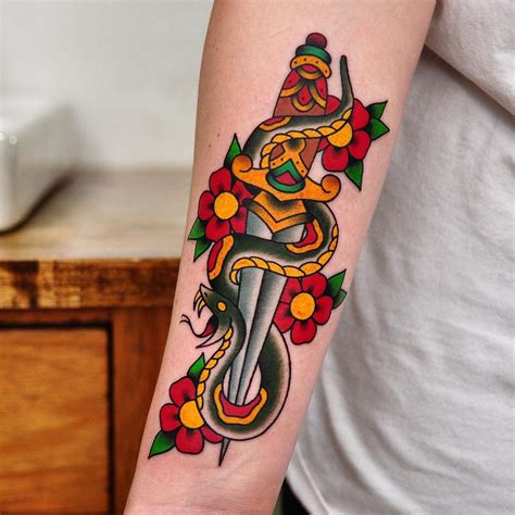 Traditional Snake and dagger Tattoo By Kane Berry – Vic Market Tattoo