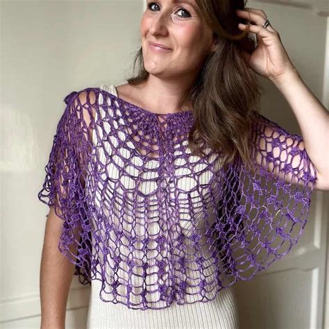 Lace crochet cape pattern to wear 3 ways | HanJan Crochet