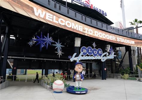 2023 Dodgers Promotions Schedule & Giveaways: Drone Shows, Bobblehead ...