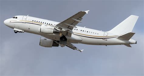 Airbus ACJ319 - Skyllence