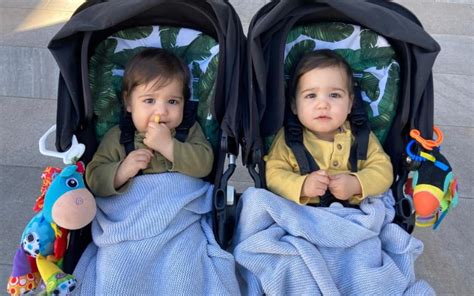 Advantages of Side by Side Prams for Twins | Prams for Twins