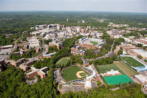300+ Kuzey Karolina üniversitesi Chapel Hill Fotoğraflar Stok ...