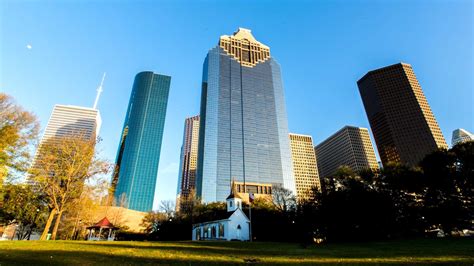 Downtown Houston | Things to Do, Restaurants, Bars & Hotels