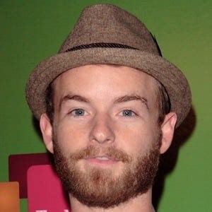 Christopher Masterson - Age, Family, Bio | Famous Birthdays