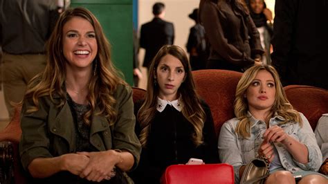 Review: TV Land's 'Younger' turns back clock for Sutton Foster - LA Times