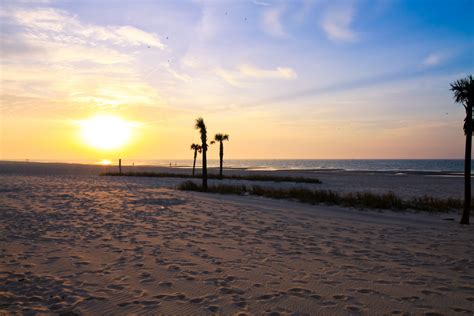 How to Spend the Day at the Gulfport, MS, Beach - Biloxi Beach Resort Rentals