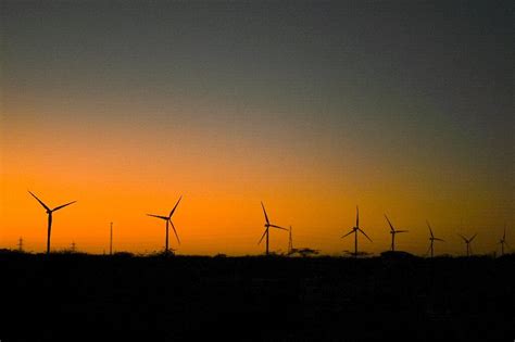 Indigenous Colombians in standoff over wind farms