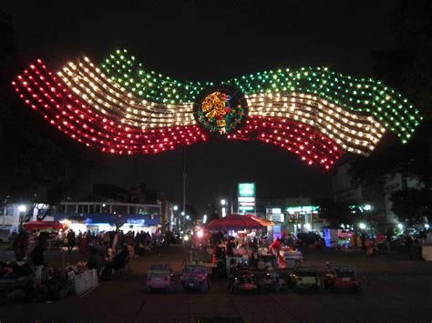 Happy Mexican Independence Day Celebrations Wishes Status Messages Flag ...