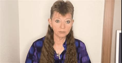 Tami Manis: Tennessee woman sets world record for longest mullet after not cutting hair for 33 ...