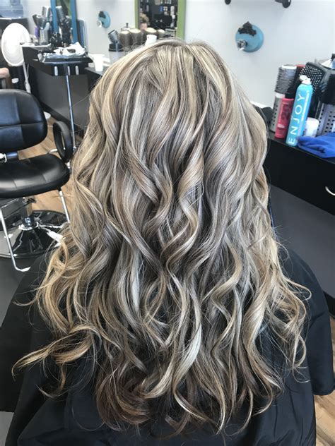 Platinum blonde highlights with lowlights Long hair Curls | Platinum ...