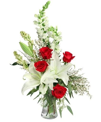 Charismatic Classic Flower Arrangement in Torrance, CA - Royal Rose Bouquet