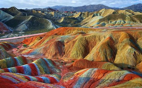 Zhangye Danxia, Gansu, China | Rainbow mountains china, Rainbow mountain, Colorful mountains