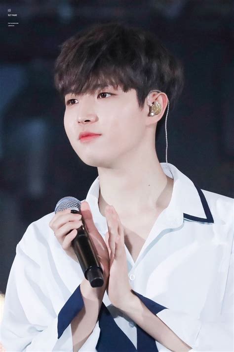 wanna one pics on Twitter | Jaehwan wanna one, Kim jaehwan, Korean singer