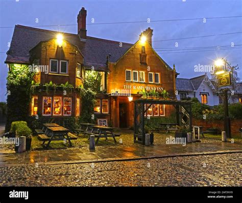 Rams head pub grappenhall hi-res stock photography and images - Alamy