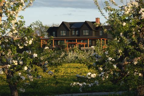 The ultimate Upstate NY fall vacation: Book a luxury stay at Beak and Skiff, an award-winning ...