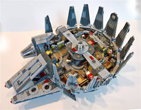 Millennium Falcon 75105 Interior Mods : lego