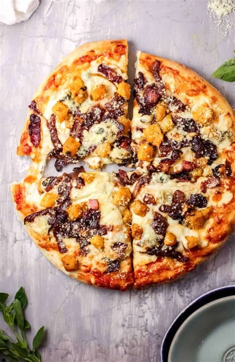 Pumpkin pizza recipes: Best sauce recipe with pumpkin - A Sparkle of Genius