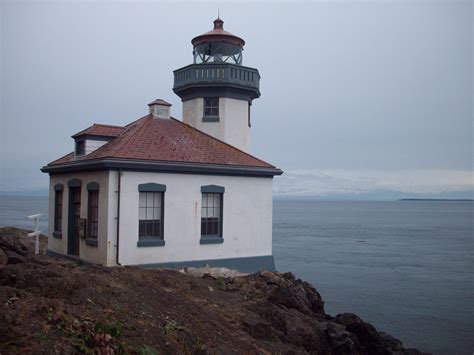 Lime Kiln Lighthouse, Friday Harbor, San Juan Island, WA | San juan islands, Lighthouse